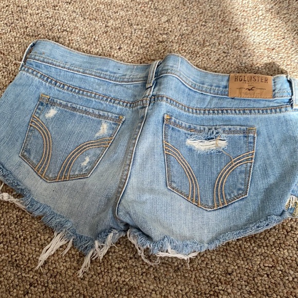 Shorts - Picture 4 of 4